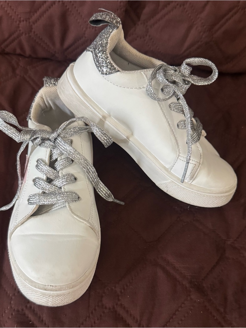 Rouge! White Kids Sneakers with Silver Glitter Accents